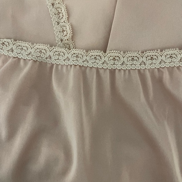 Vintage Women’s Tan Lace Trimmed Midi Half Slip Lingerie Foundation - Picture 9 of 11